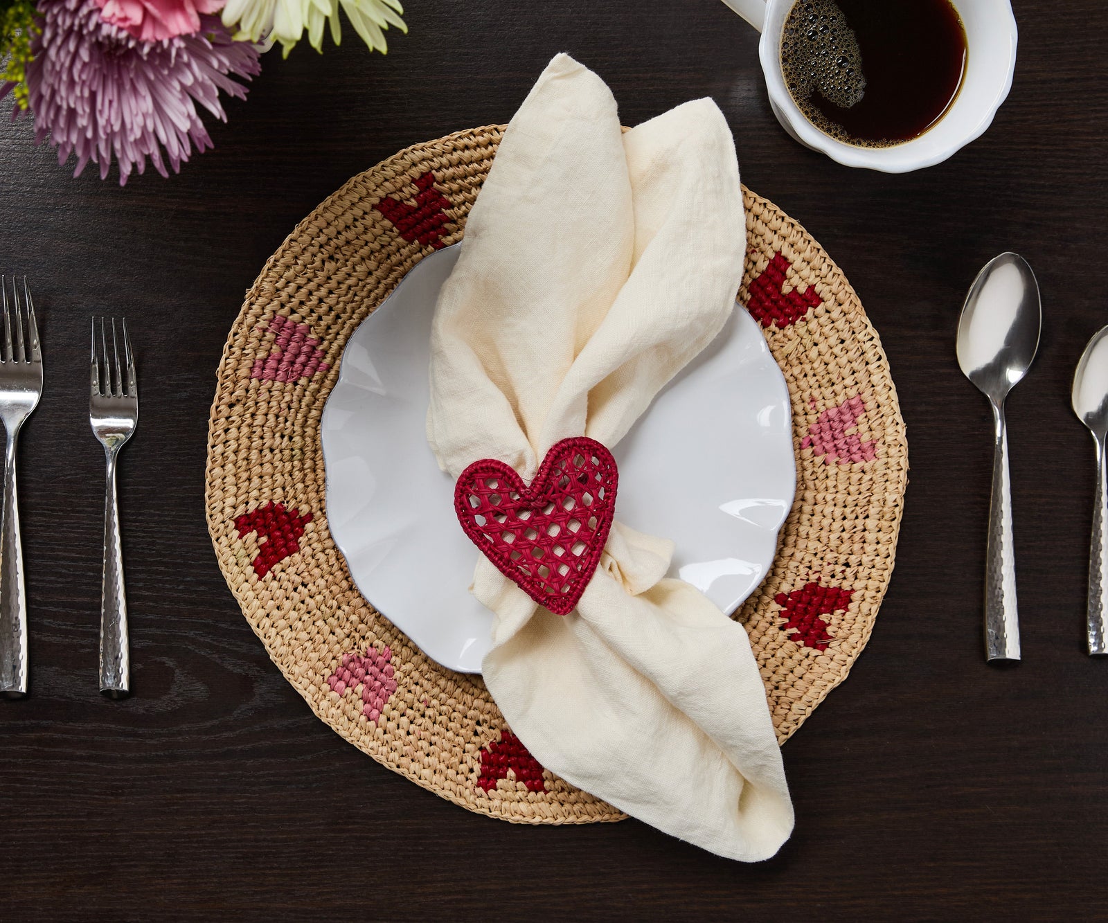 Handwoven Heart Raffia Placemat – Artisan Table Décor with Red & Pink Hearts