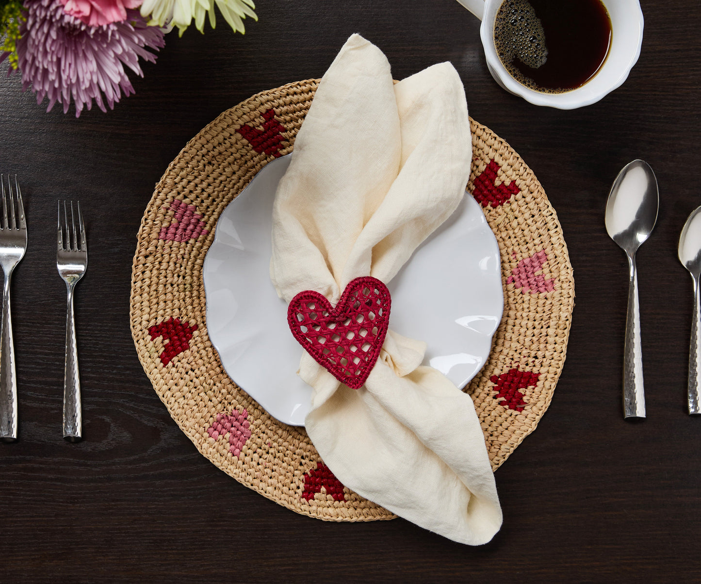 Handwoven Heart Raffia Placemat – Artisan Table Décor with Red & Pink Hearts