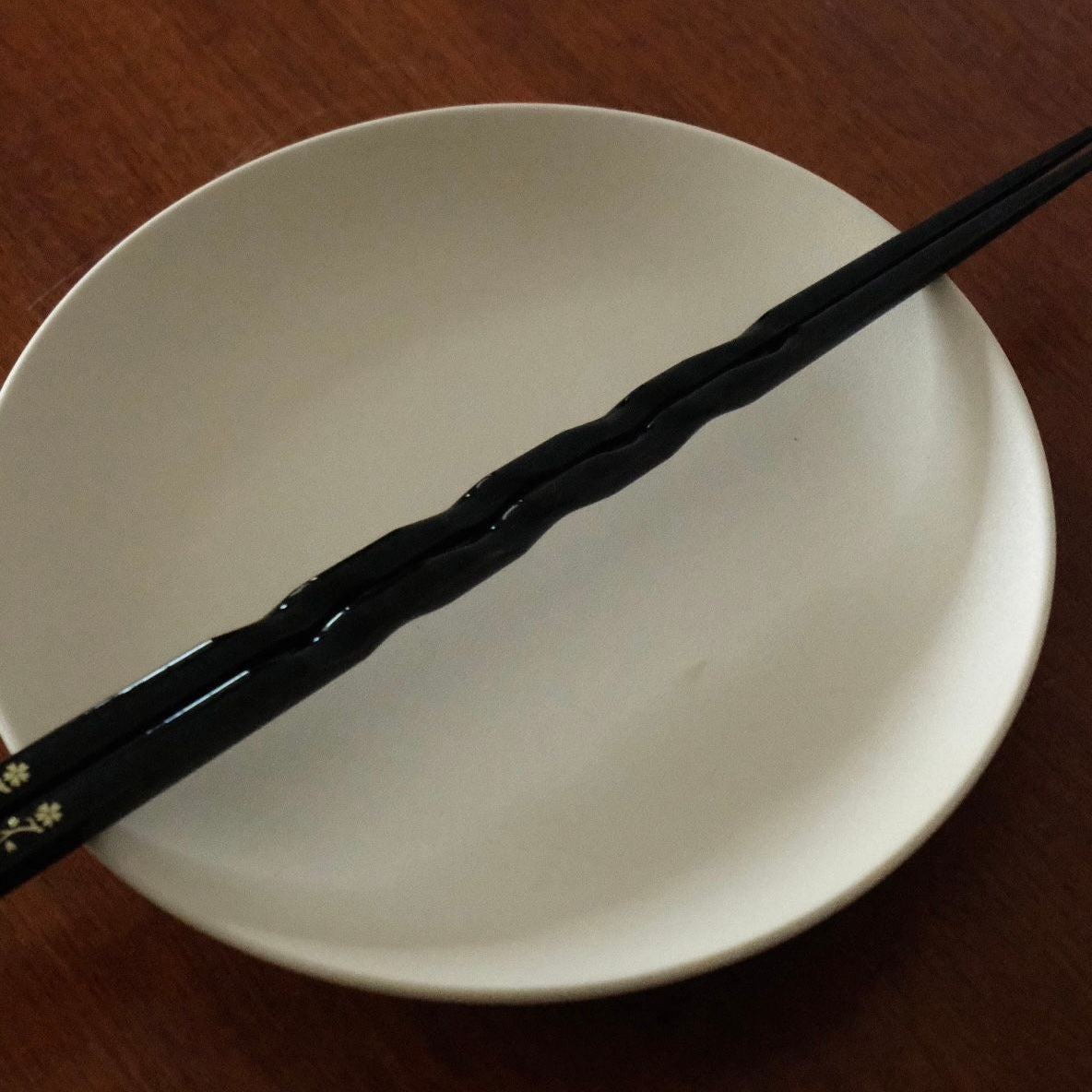 Curvy Natural Wood Chopsticks