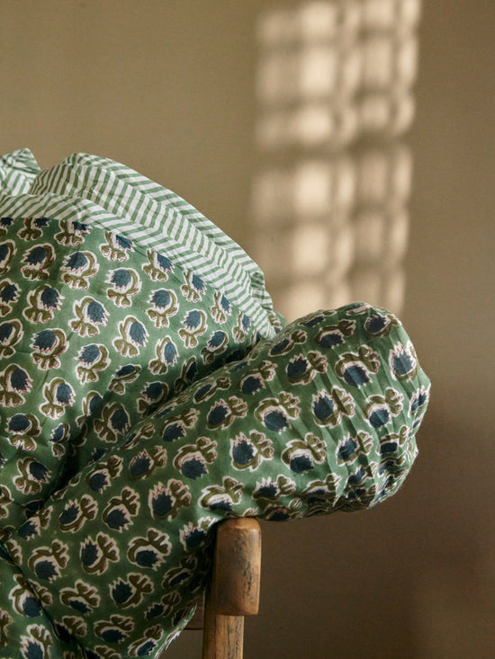 Quilt Cotton Basil Green Prints