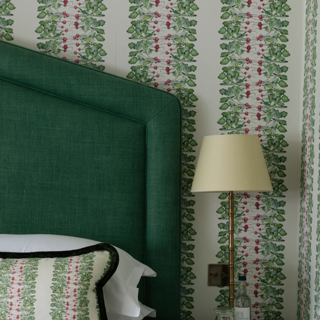 Radish Stripe Wallpaper