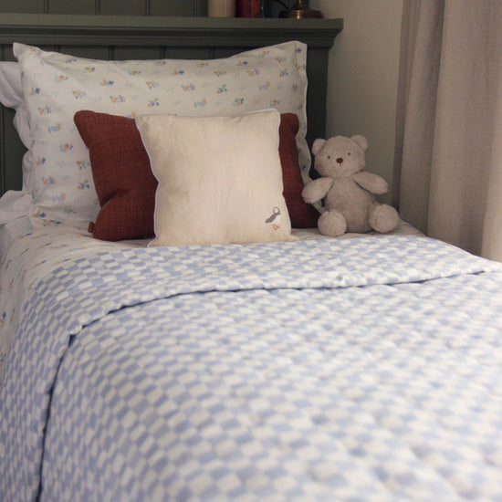 Quilted Bedspread - Waves