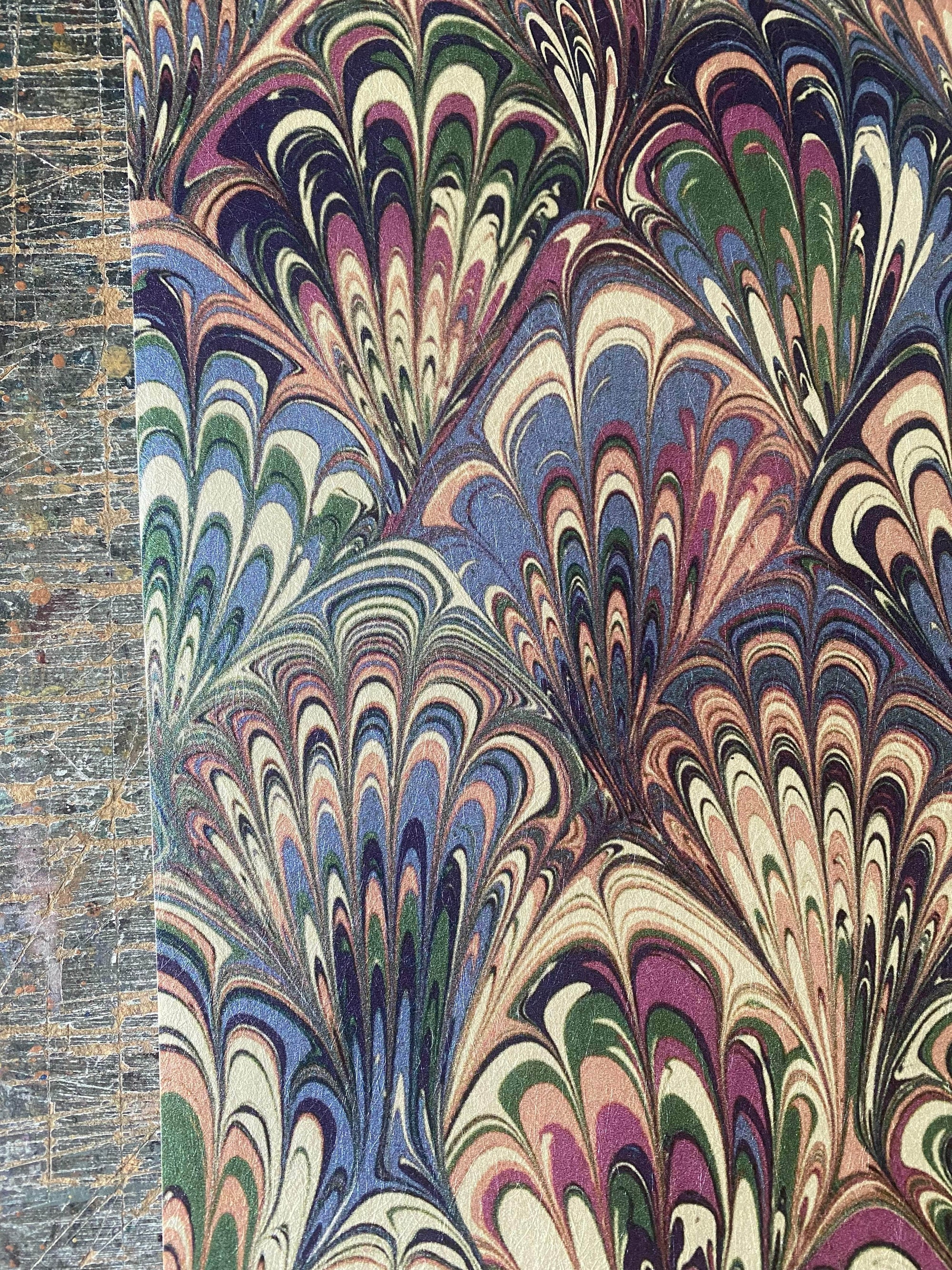 Marbled Wallpaper - 'Serpentine' Col: Summer- Mica Coated Non-Woven