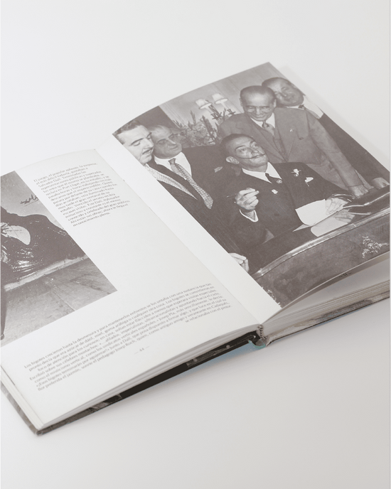 Aquel Dalí Book