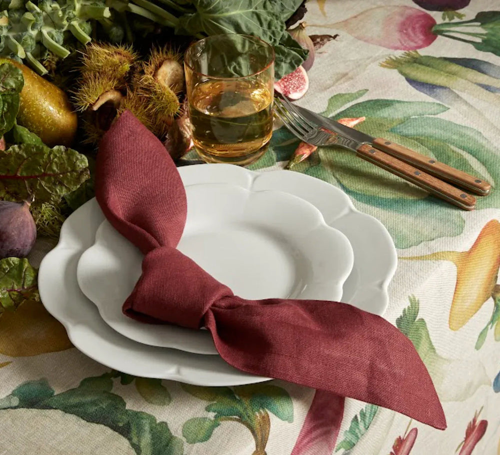 Scalloped-Edge Starter Plate