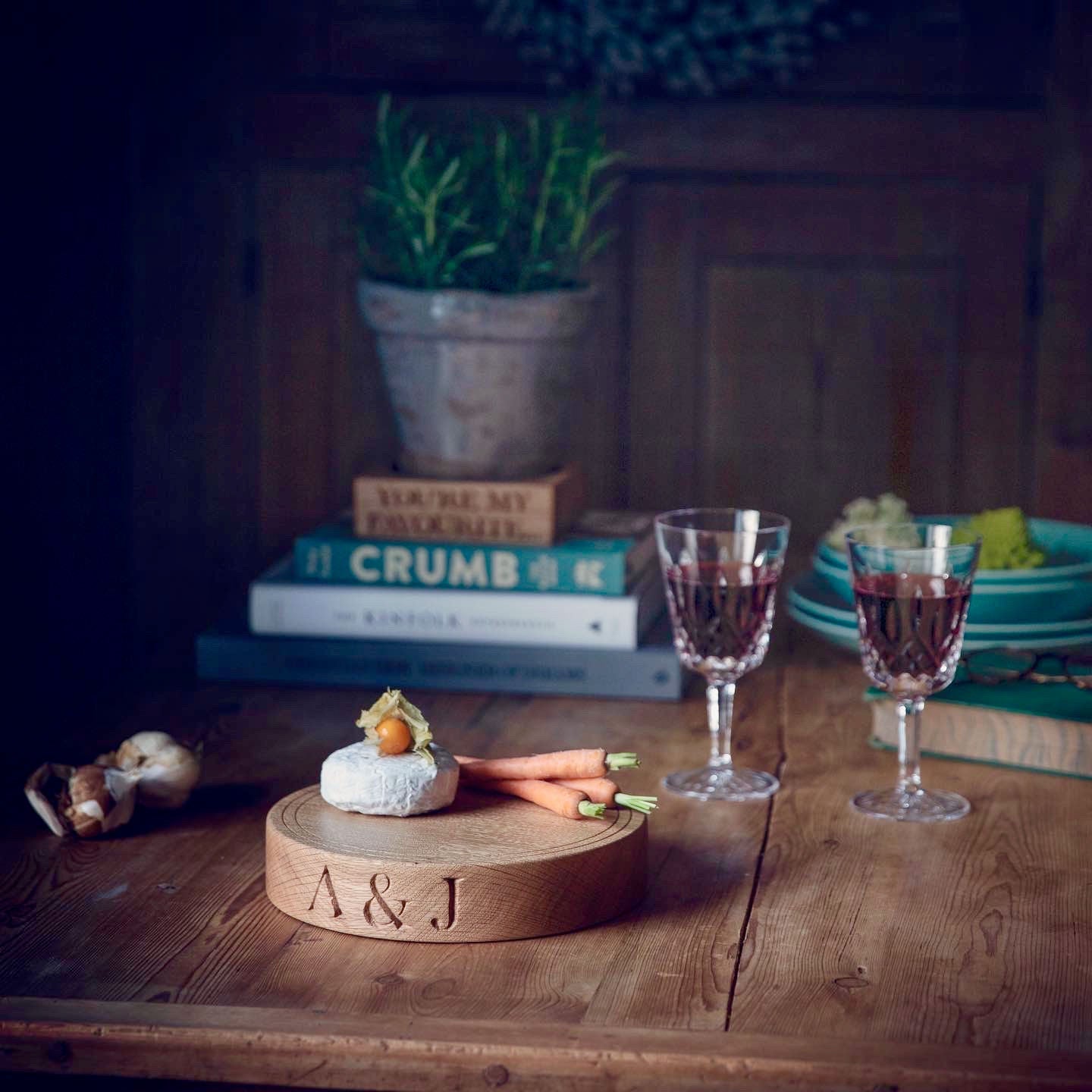 Oak Cheeseboard - Round