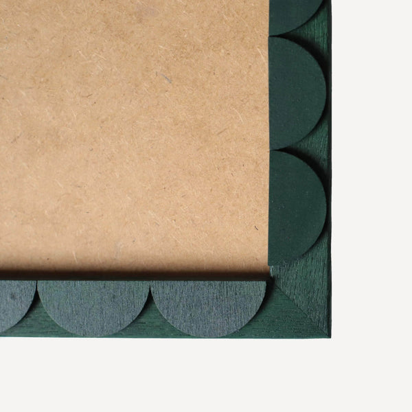 Evergreen Stained Scallop Frame