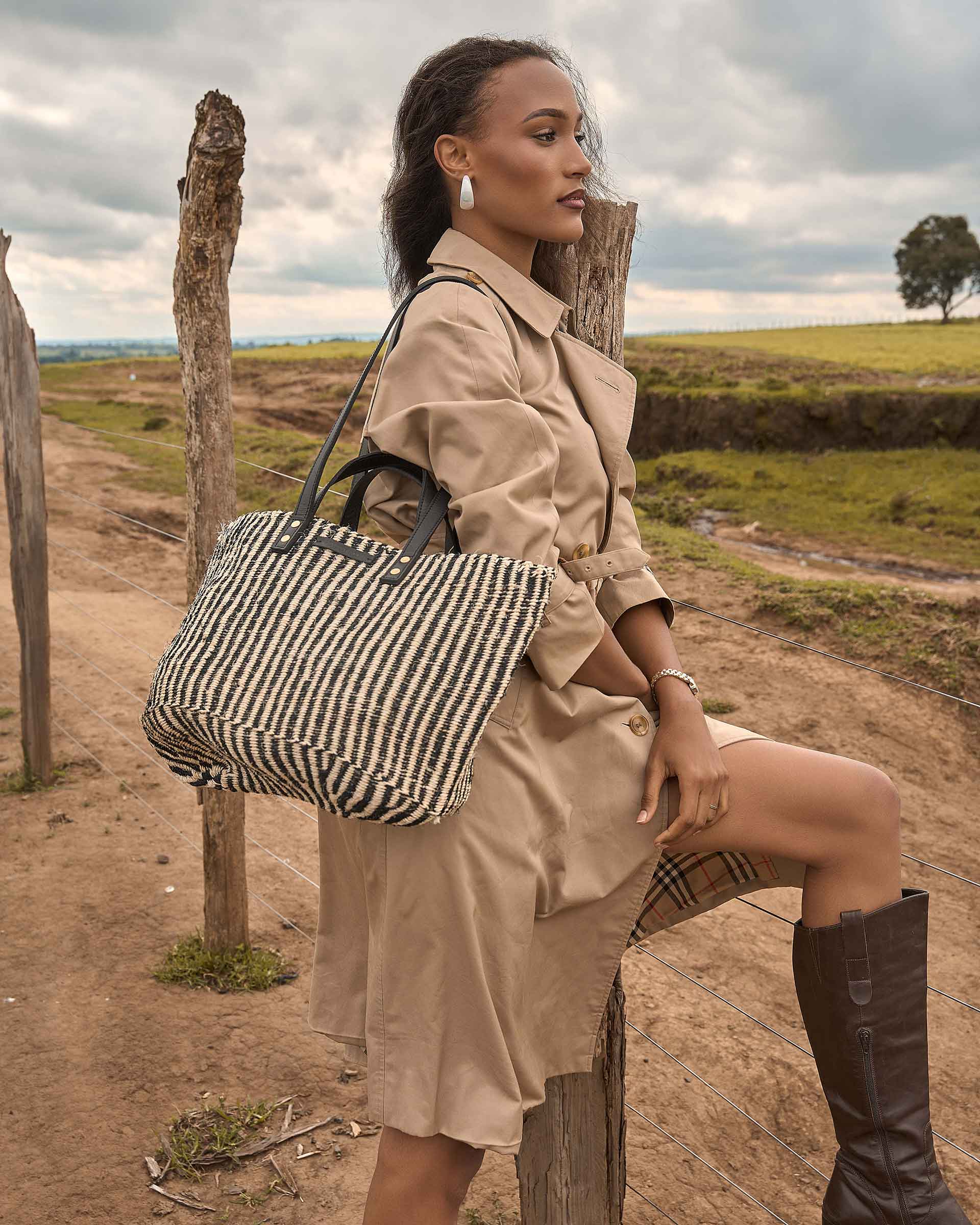 SALAMU: Black and Natural Pinstripe Sisal Shopper