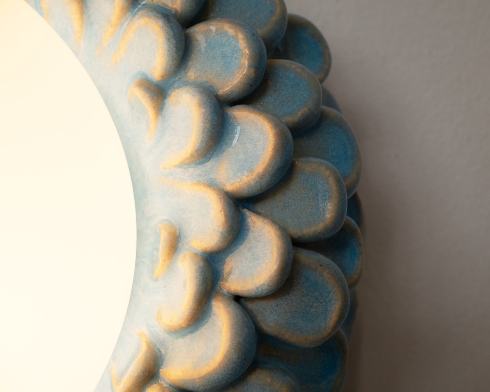 'Petal' Wall Light - Glossy Light Blue