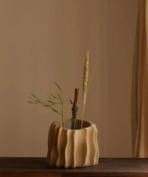 Kora | Plant Pot 01 | Oat