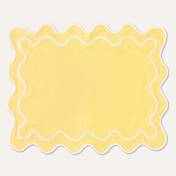 Set of Wavy Placemats in Yellow/White Linen Mix