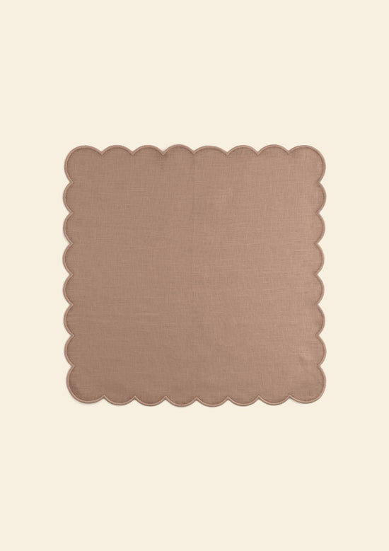 Scalloped Linen Napkins In Powder Pink
