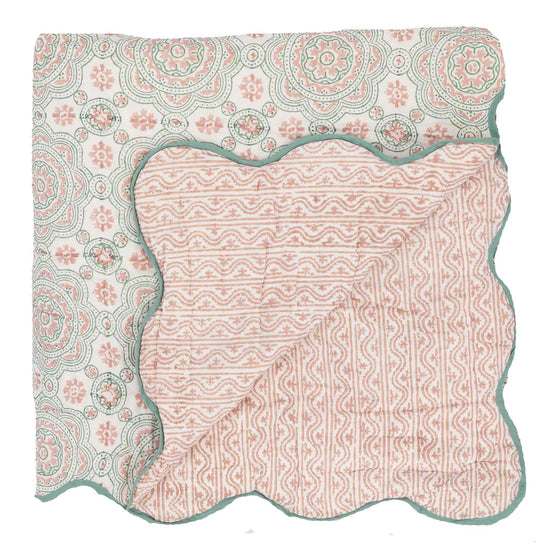 Double Calabria Scallop Quilt Pink Aqua