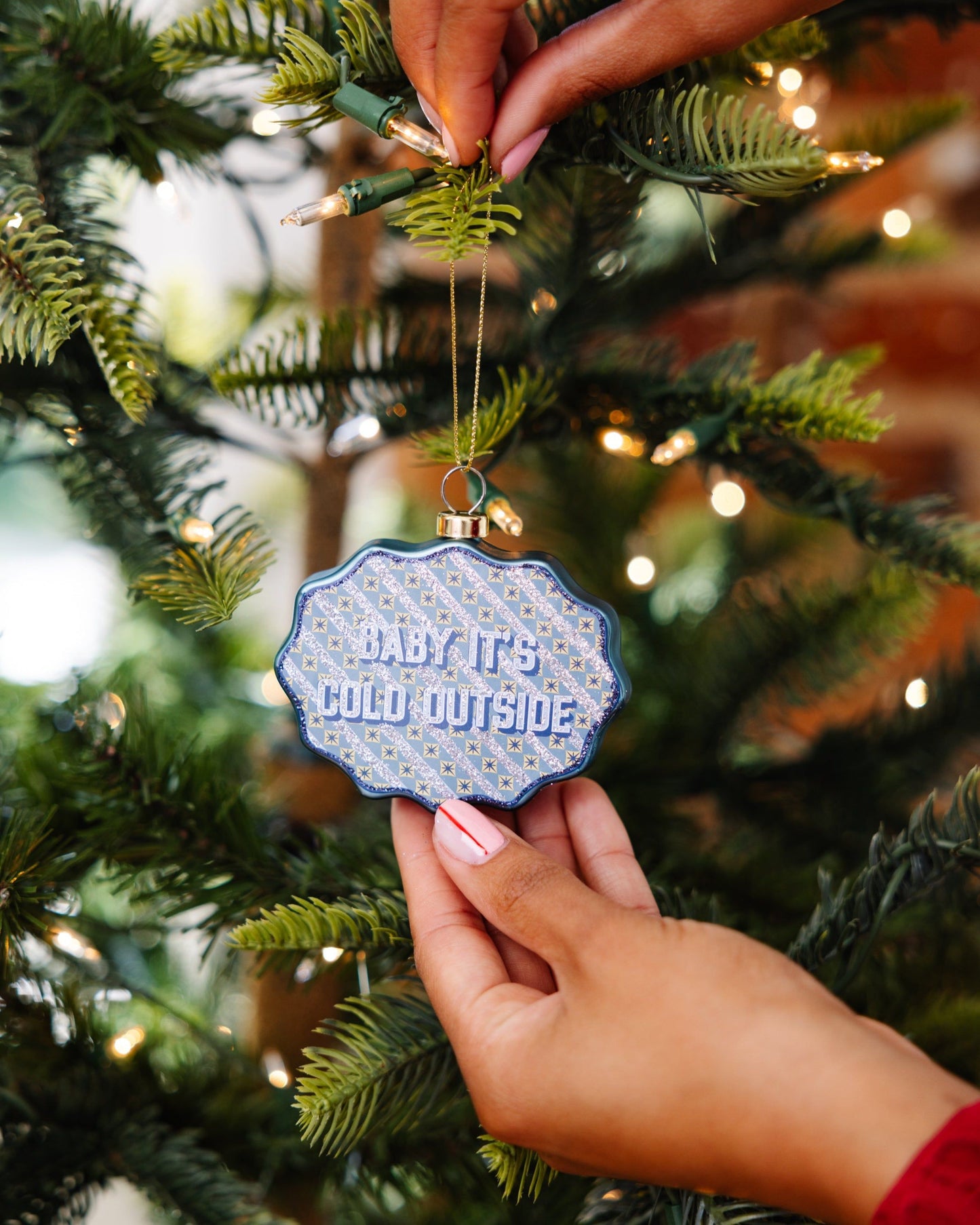 Scallop Ornament - Baby It's Cold Outside