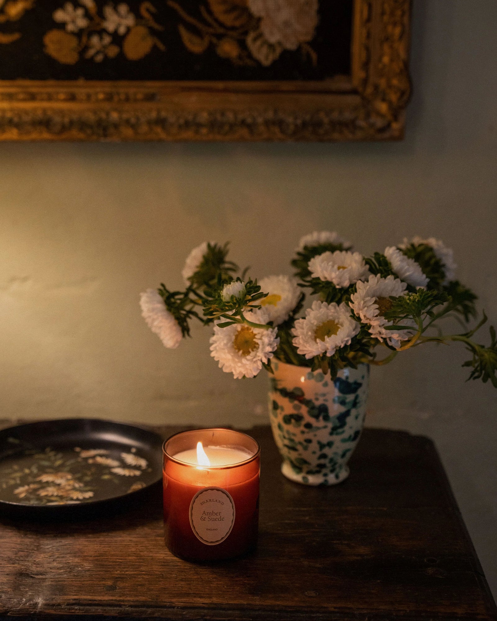 Amber & Suede Candle 225g