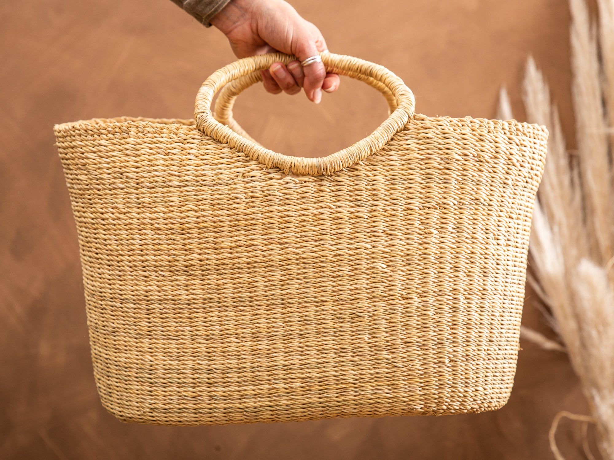 BUSUNU: Natural Woven Shopping Basket