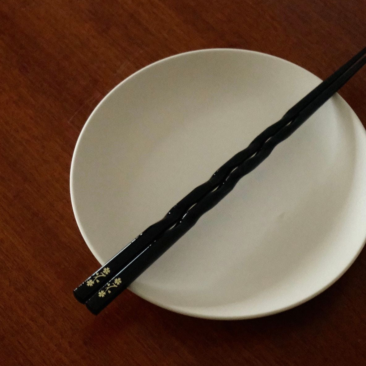 Curvy Natural Wood Chopsticks