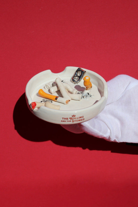 Ciggy's in the Sun Ashtray