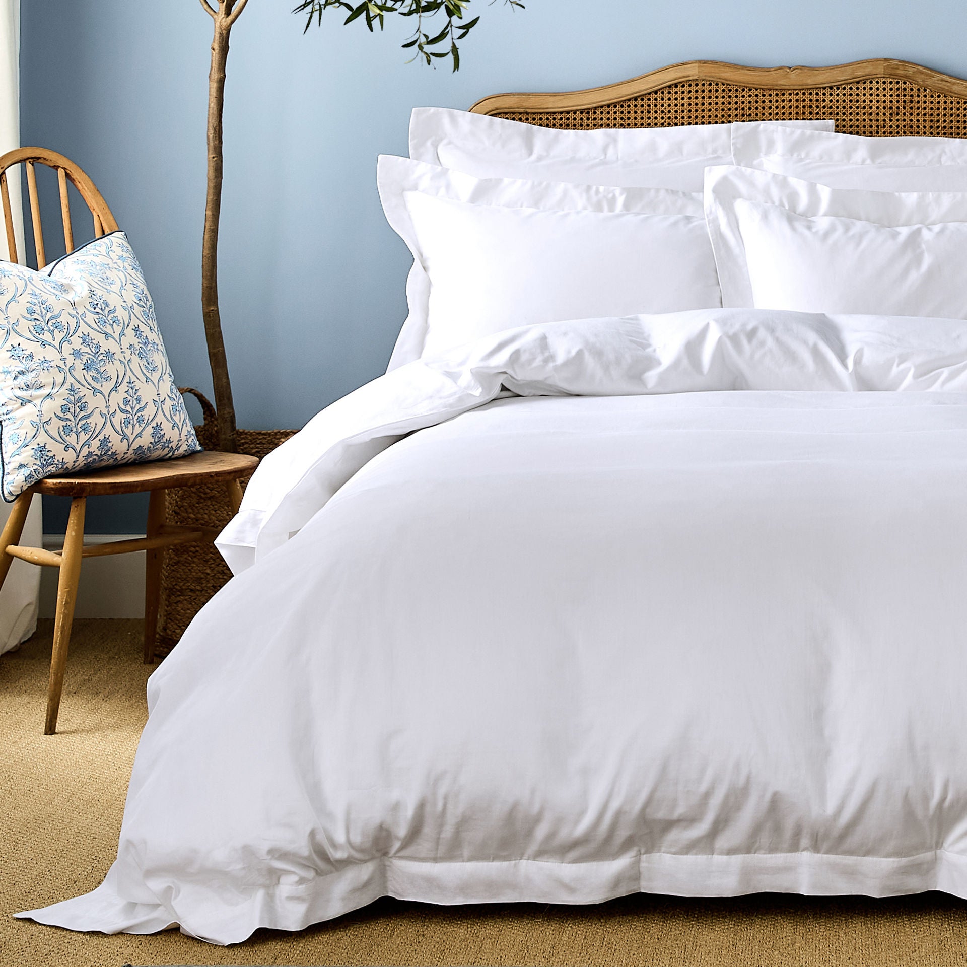 Luxury Organic Cotton White Edged Bedding Set
