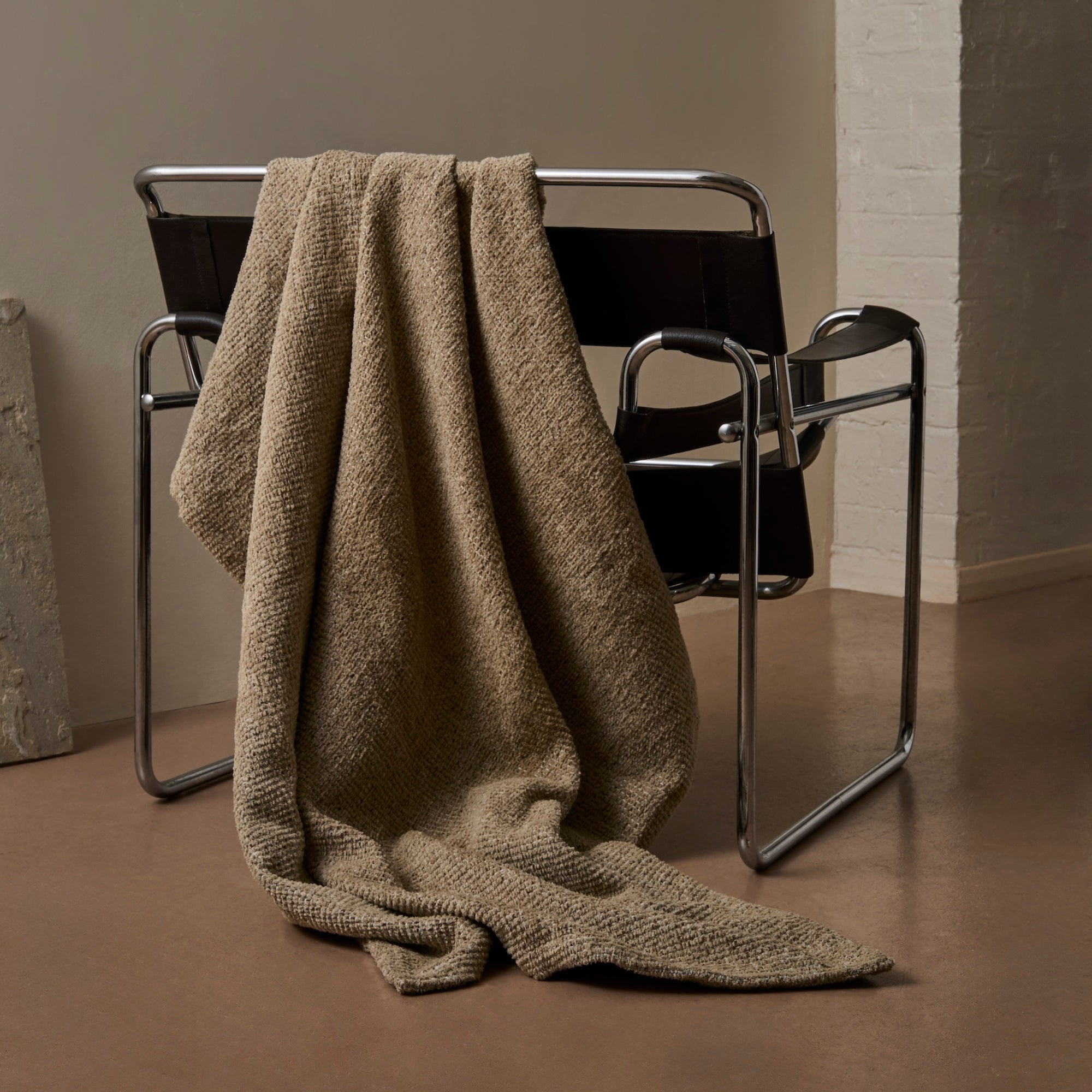 Plush Throw - Light Neutral