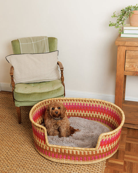 ANUMANU: Black and Natural Dog Basket - Medium