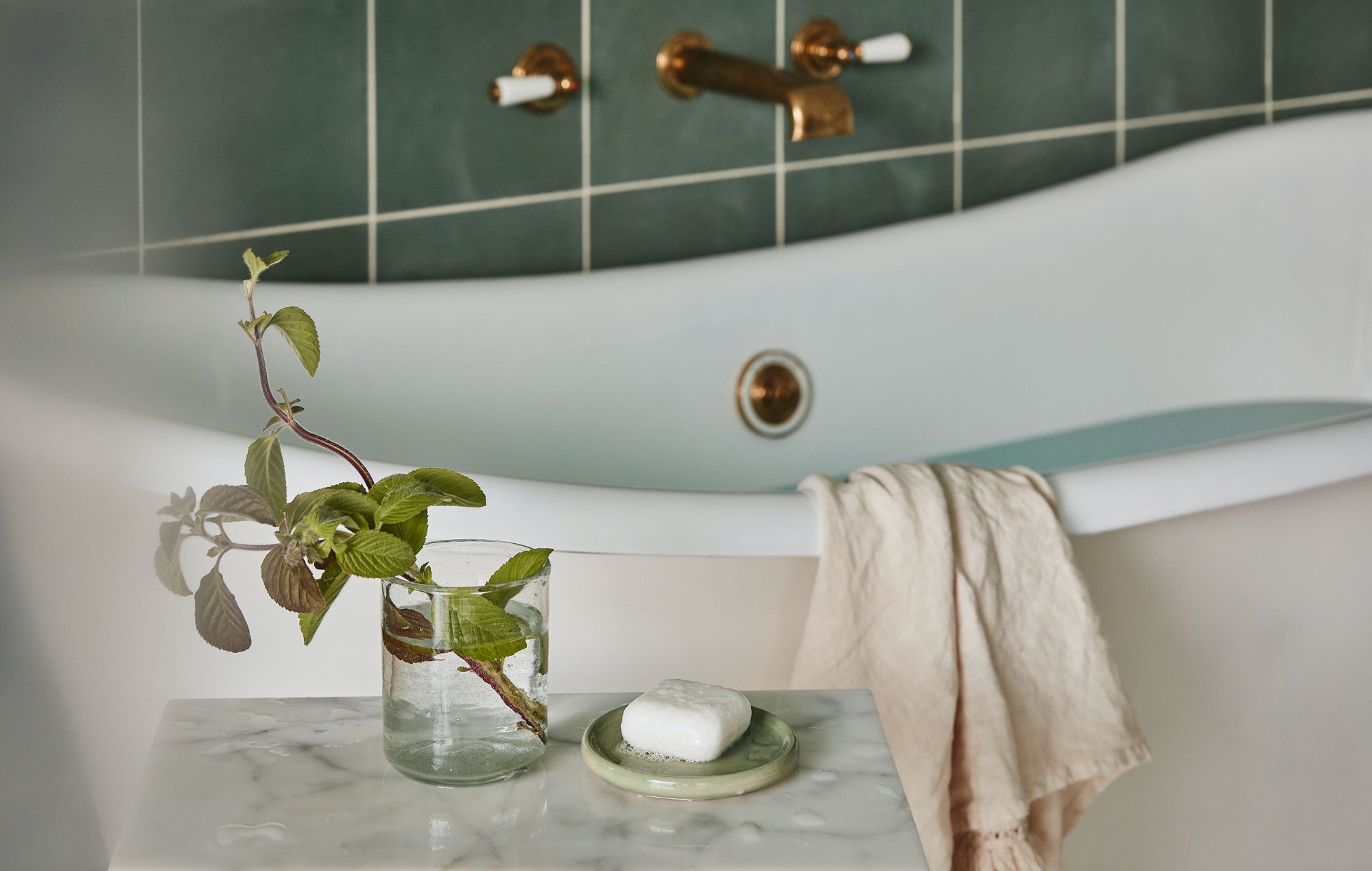 Water Meadow 3-IN-1 Shampoo Bar - 90g