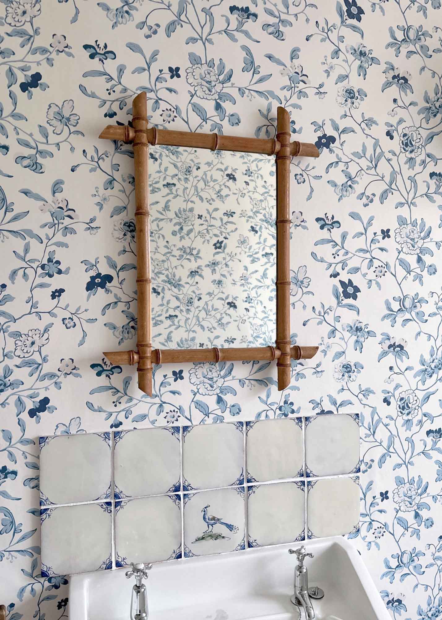 Secret Garden Wallpaper - Delft