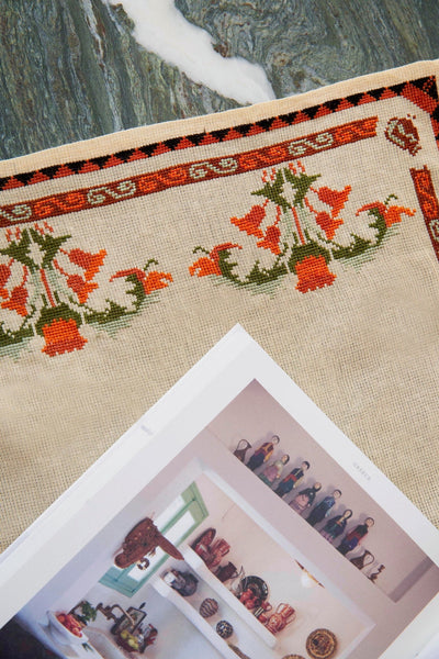 Trapeza Vintage Table Runner