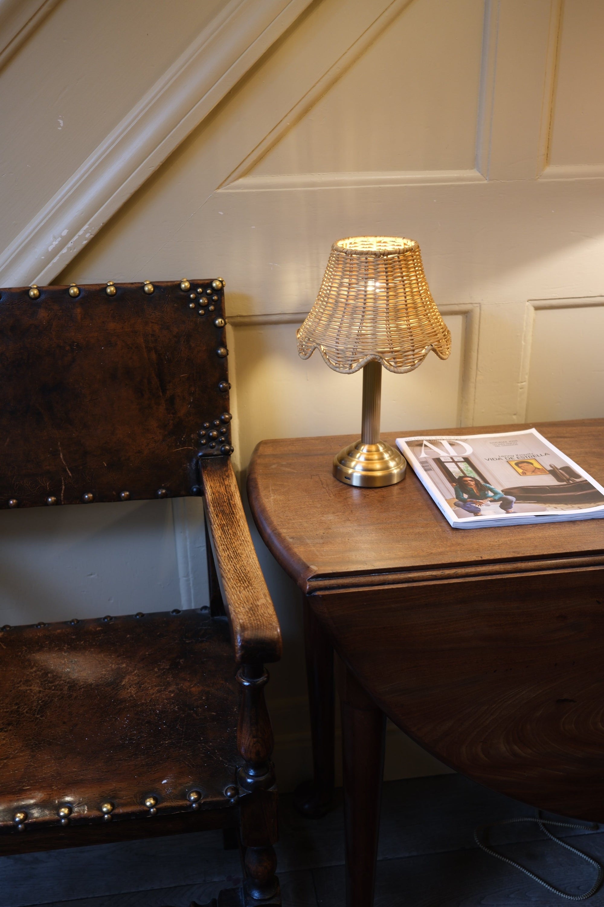 Numi Lamp Rattan Scallop