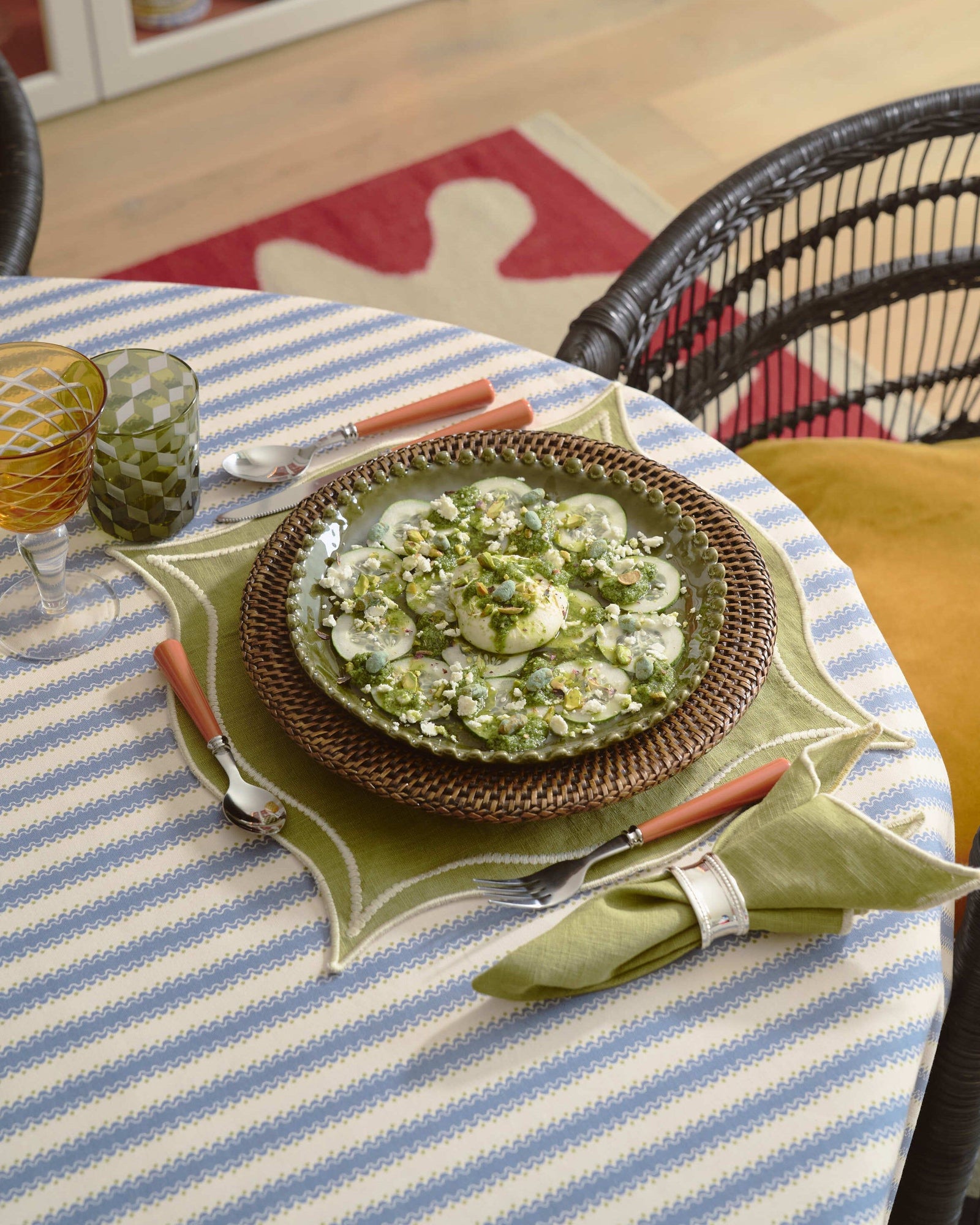 Leme Placemat, Green with Ecru/Off-White