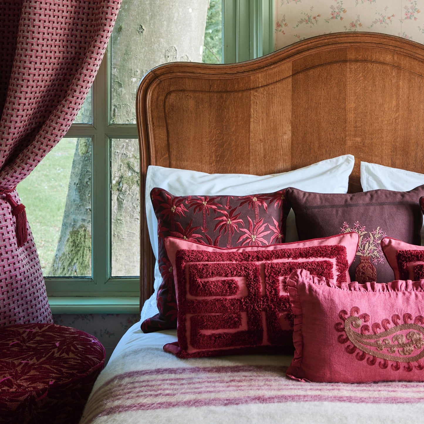 Cushion Cleo Pink & Bordeaux