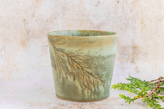 Hall Park Large Plant Pot
