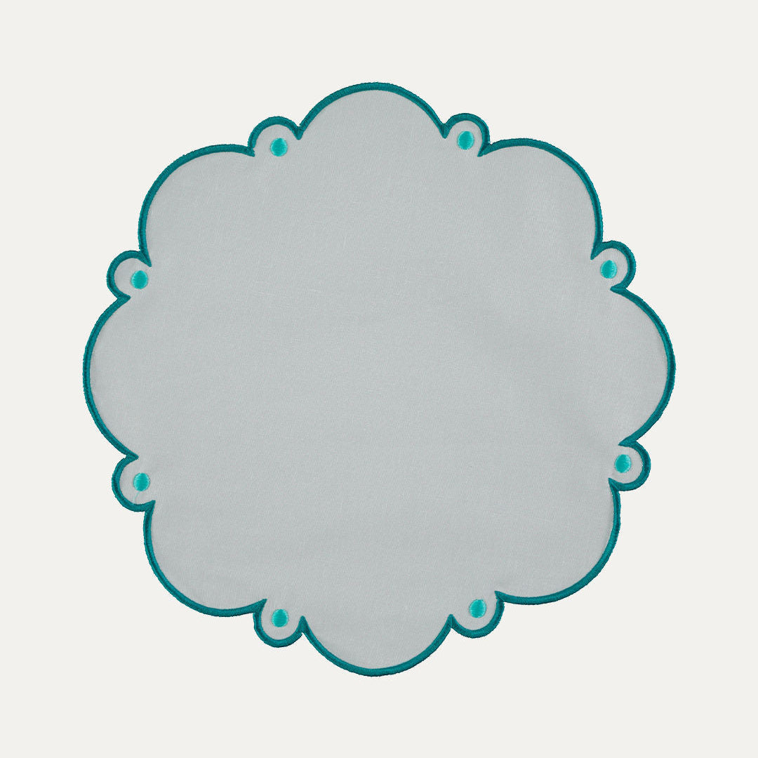 Viana Placemat, White with Turquoise Blue