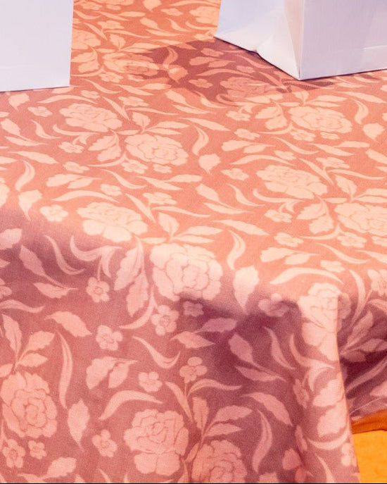 Fiore Tablecloth in Bordeaux and Pink, Printed in 100% Cotton
