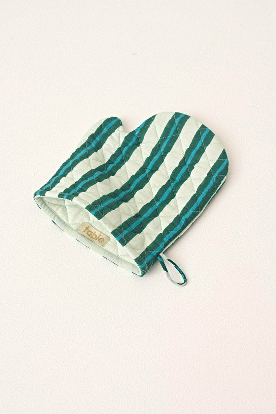 Manet Oven Mitt