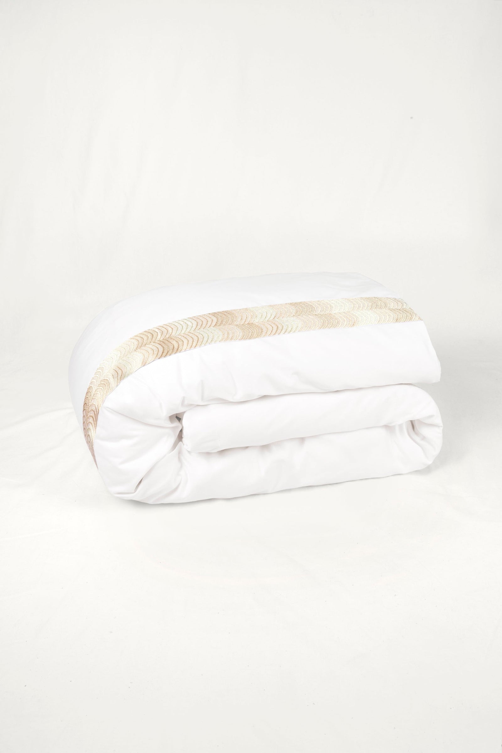 Simar Embroidered Duvet Cover - Classic White & Gold