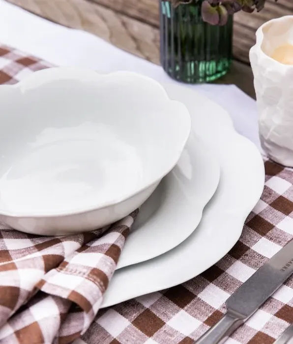 Scalloped-Edge Starter Plate