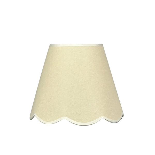 Lampshade White Scallop Large