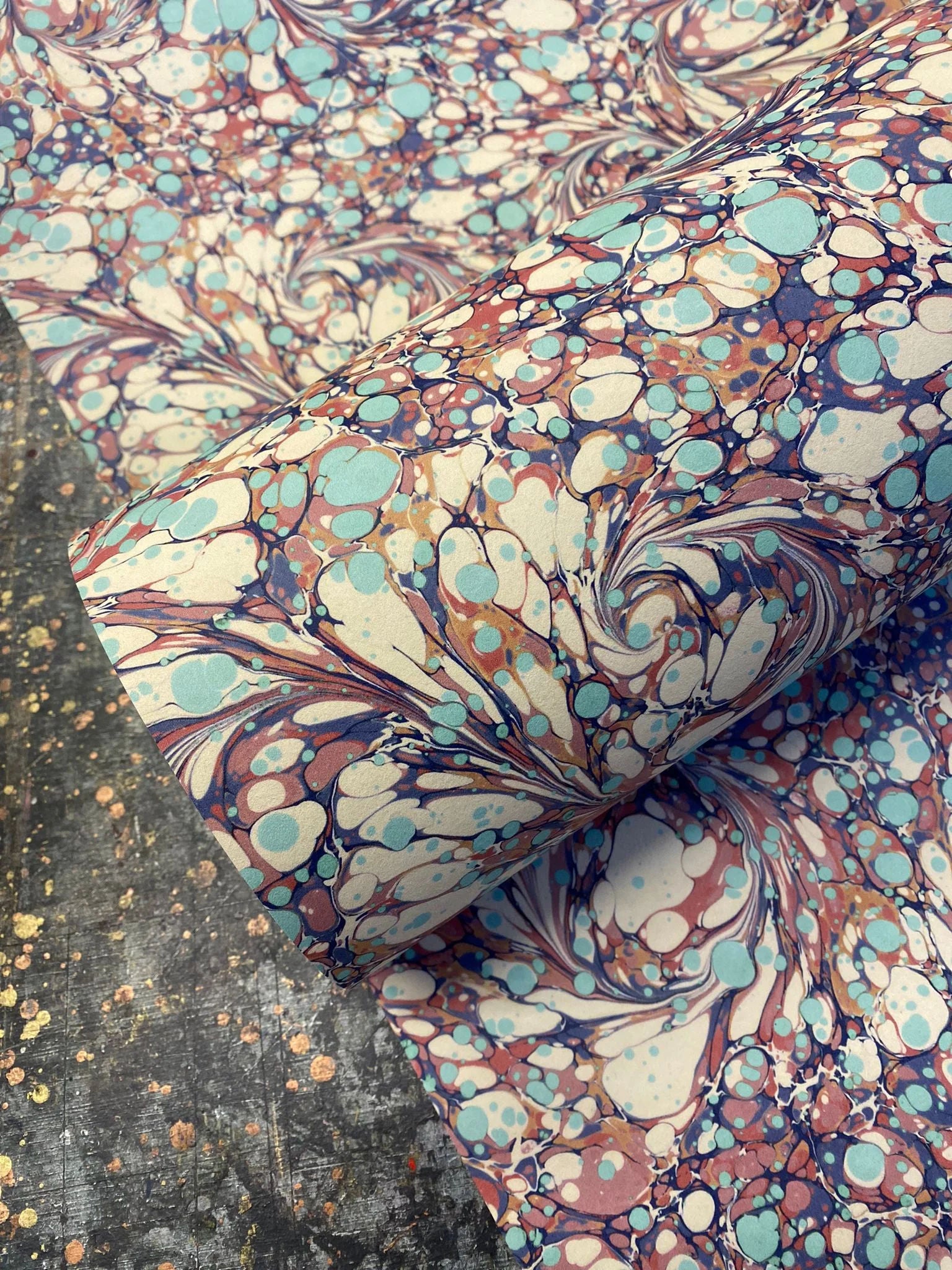 Marbled Wallpaper - 'Aurora' Colour: Opal - Eco Non-Woven