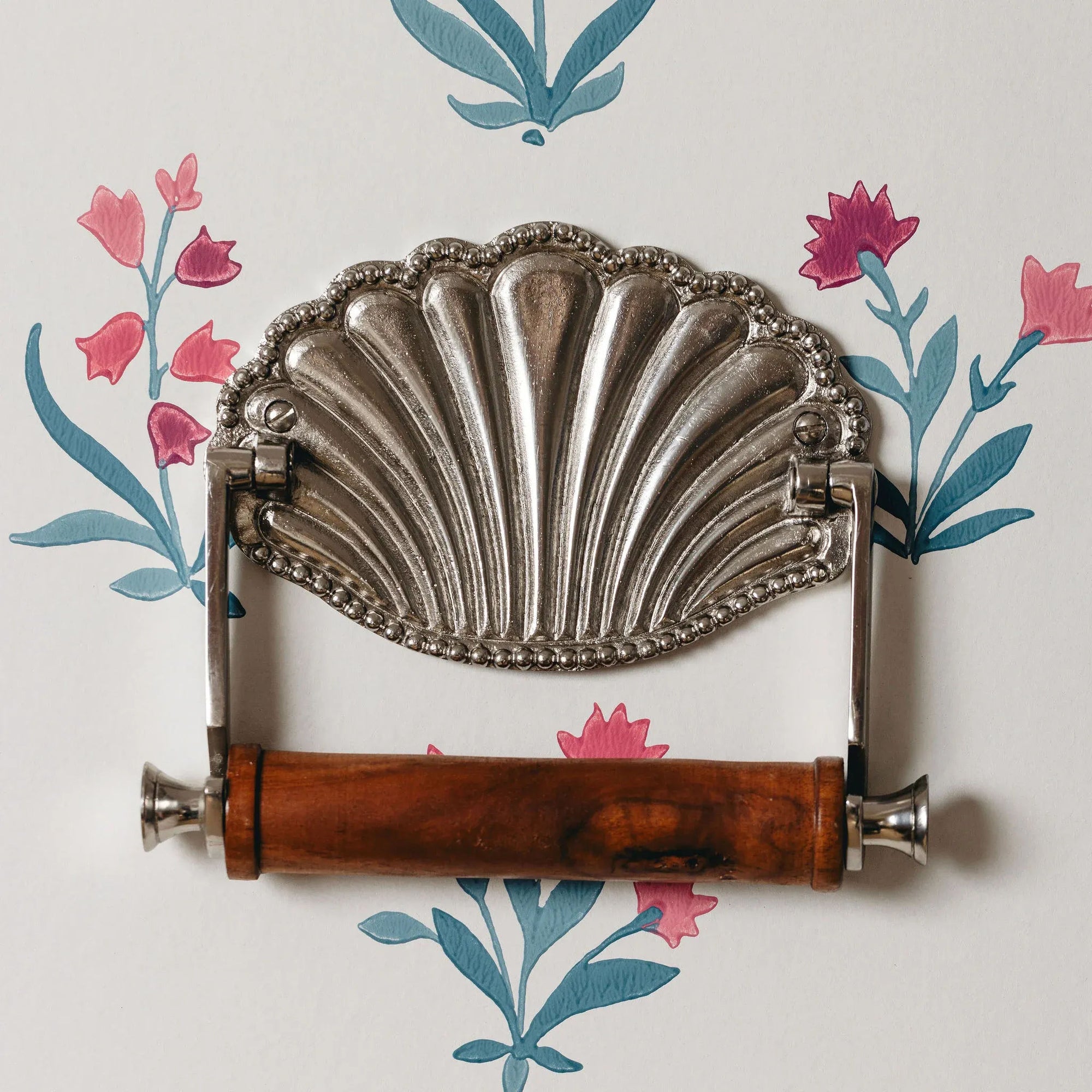 Shell Brass Toilet Roll Holder (Chrome)