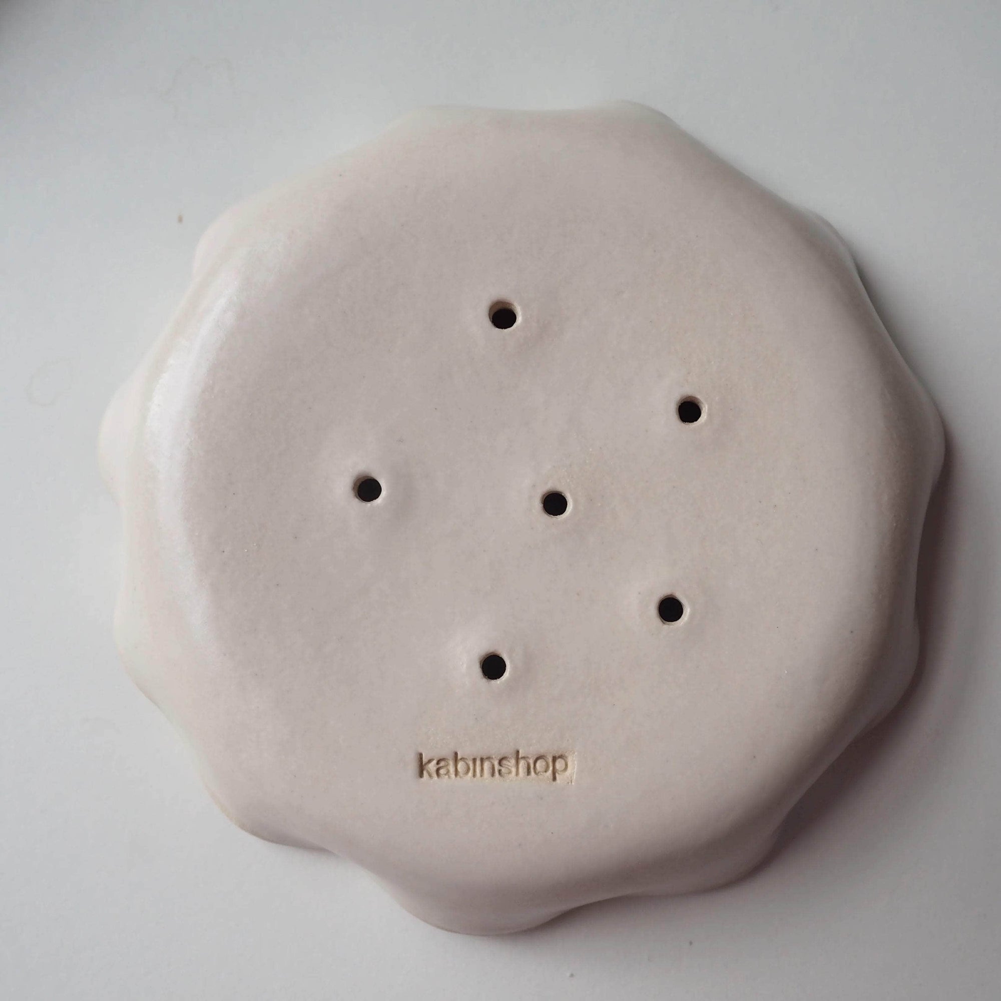 Handmade Pink Curvy Edge Ceramic Soap Dish