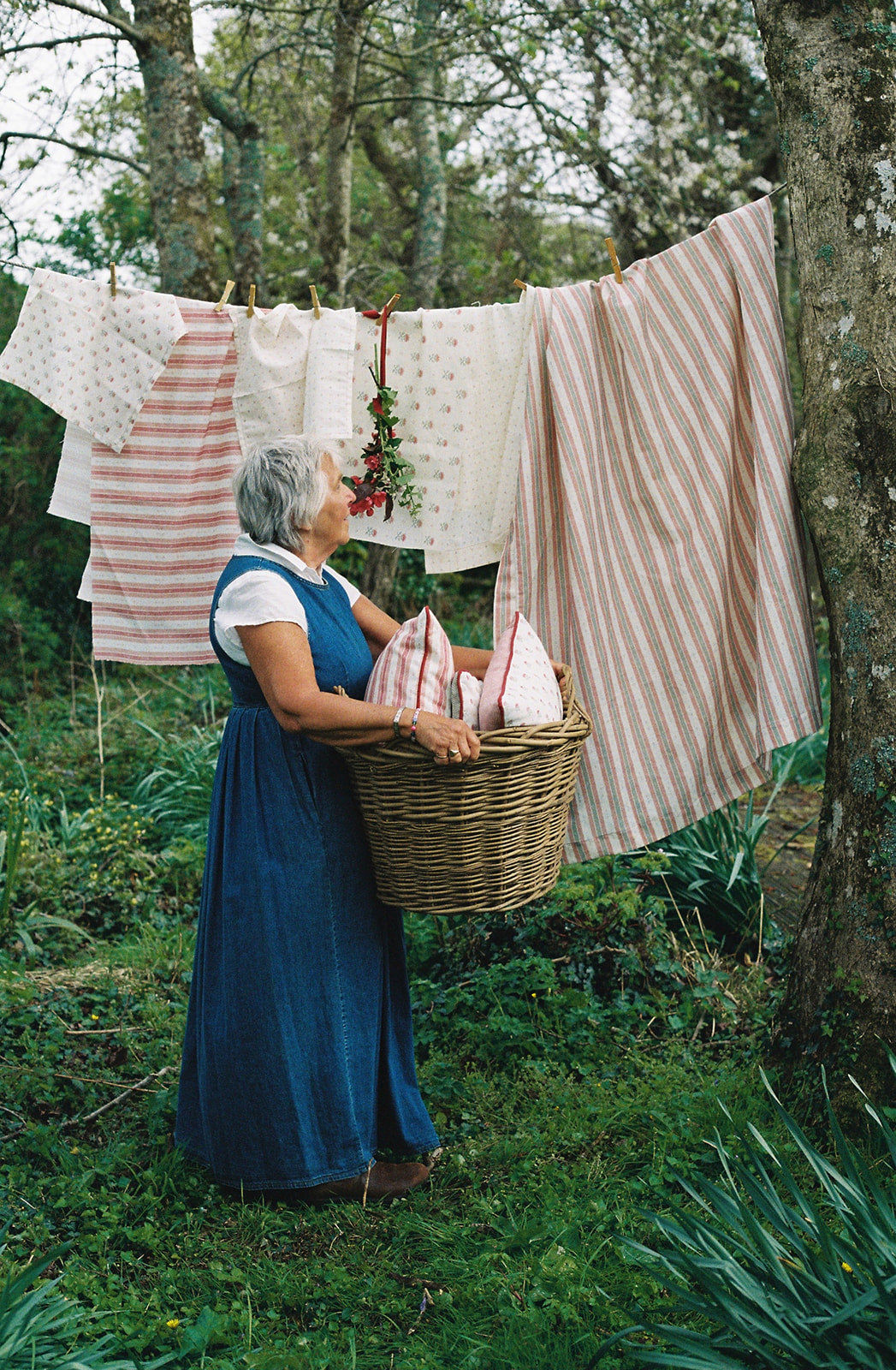 Minni Red Cushion – Square