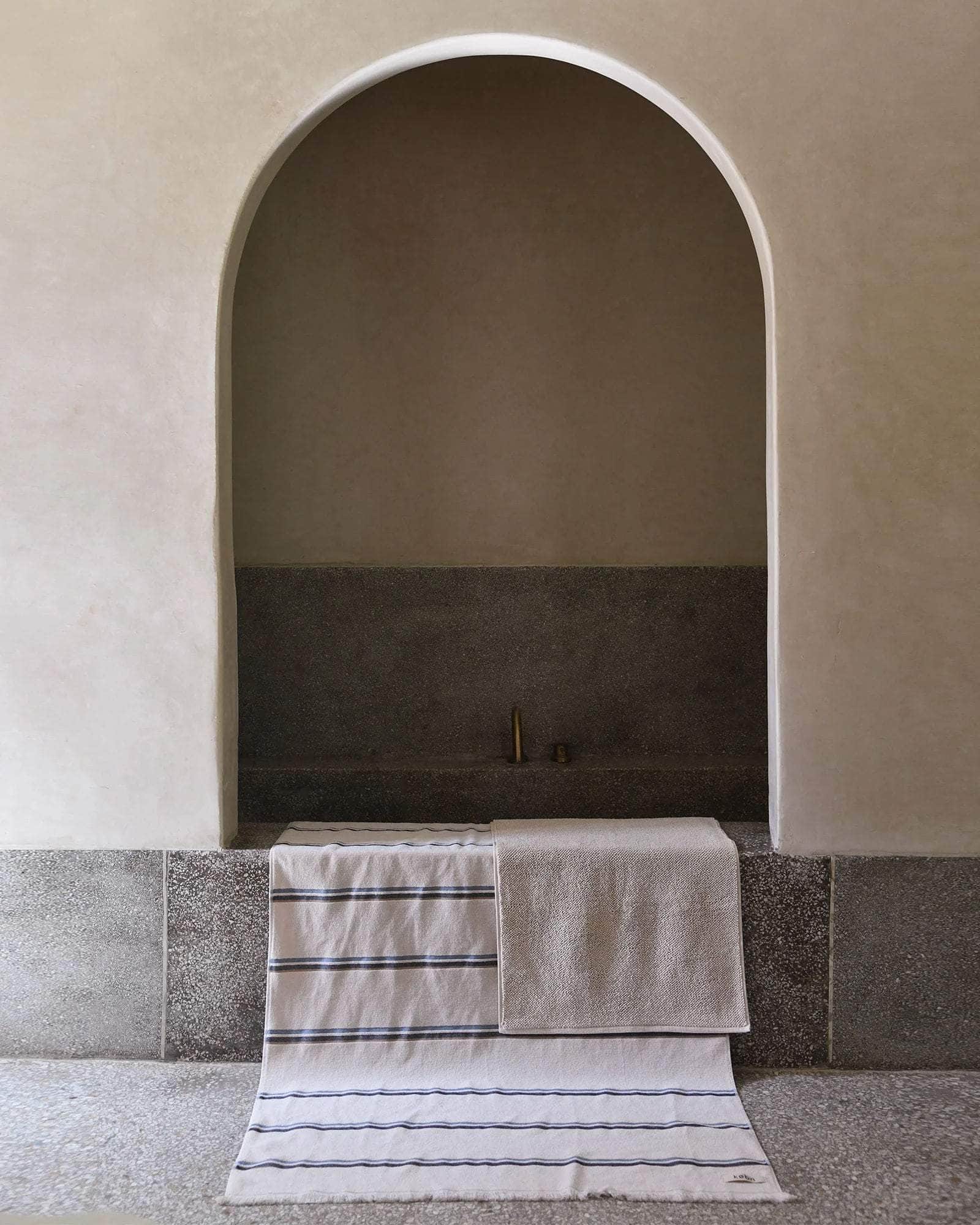 Købn - Ecru Beach/Bath Towel