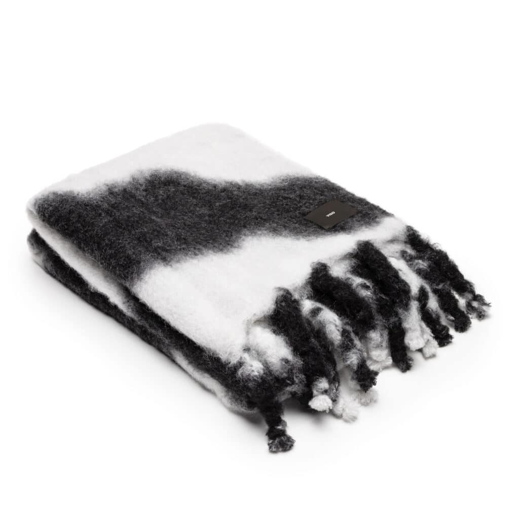 Viso Mohair Blanket Black and White Pattern
