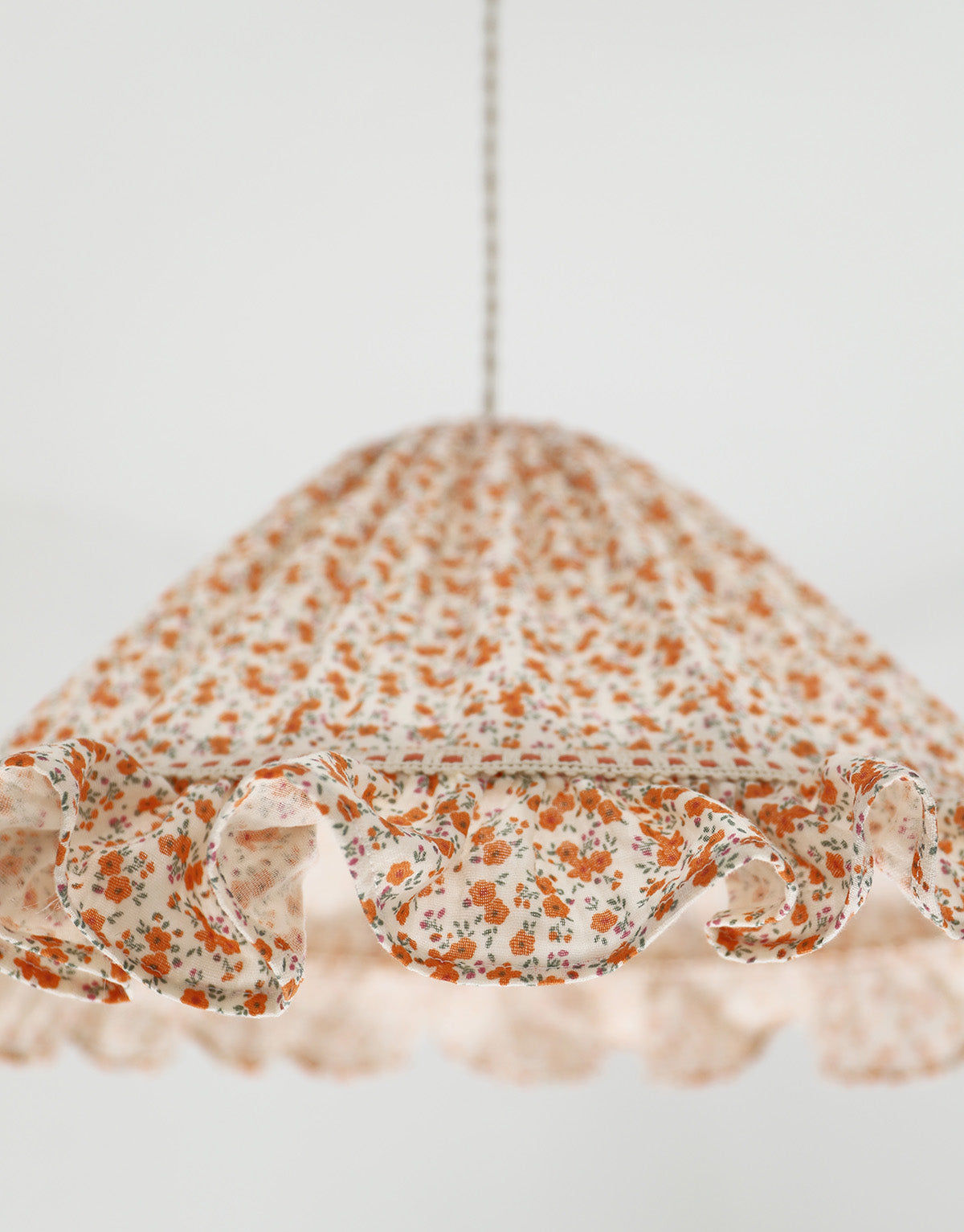 Conical Pendant Light With Ruffle Emilia “Fleurettes”