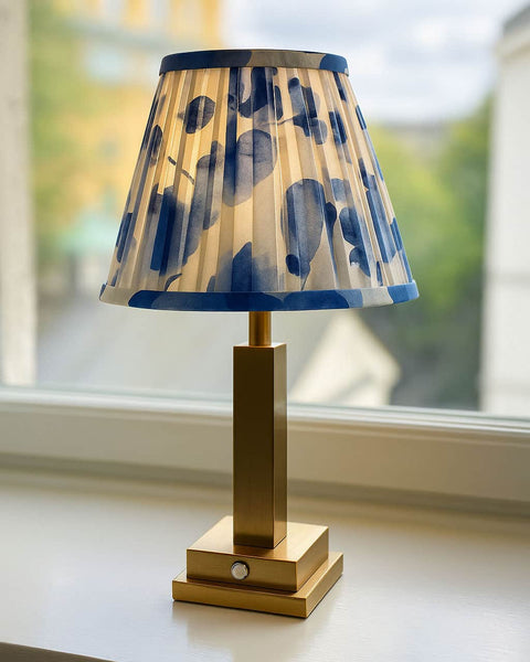 Athena Slim Rechargeable Table Lamp (Blue Magnolia)