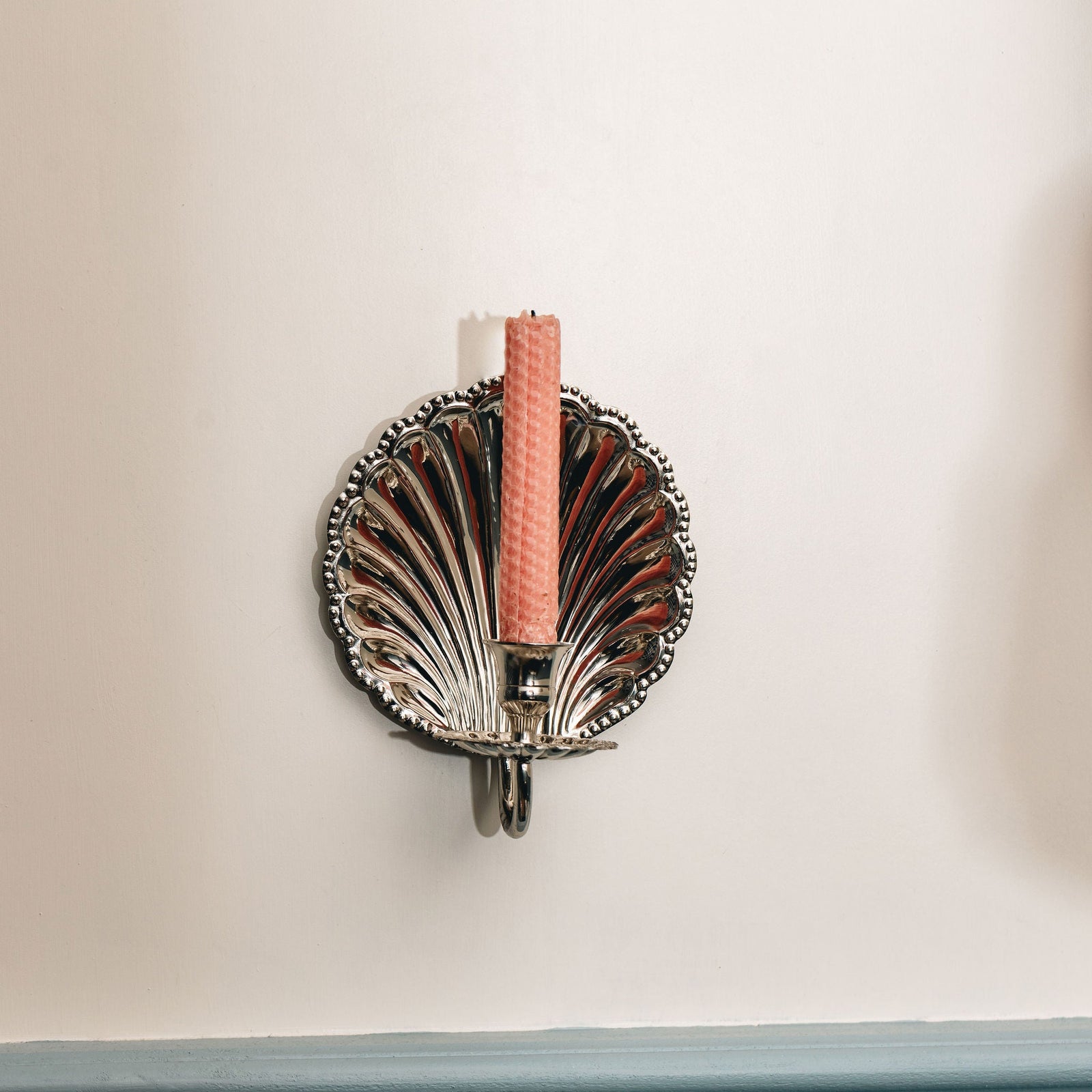 Shell Brass Wall Sconce Single (Antique)