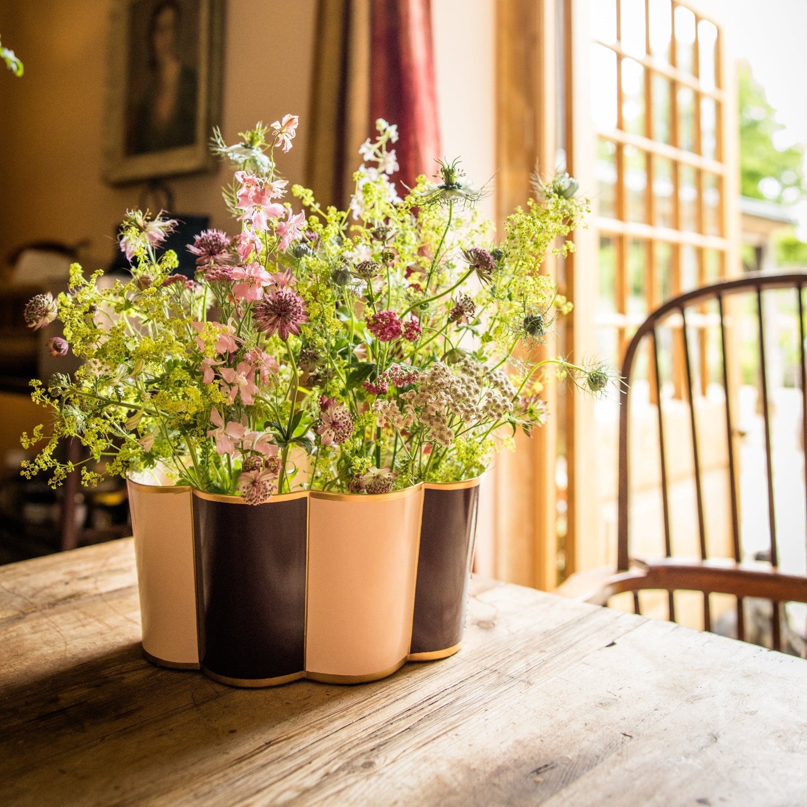 Rounded Scalloped Planter | Large | Rose Pink & Burgundy Red | Striped