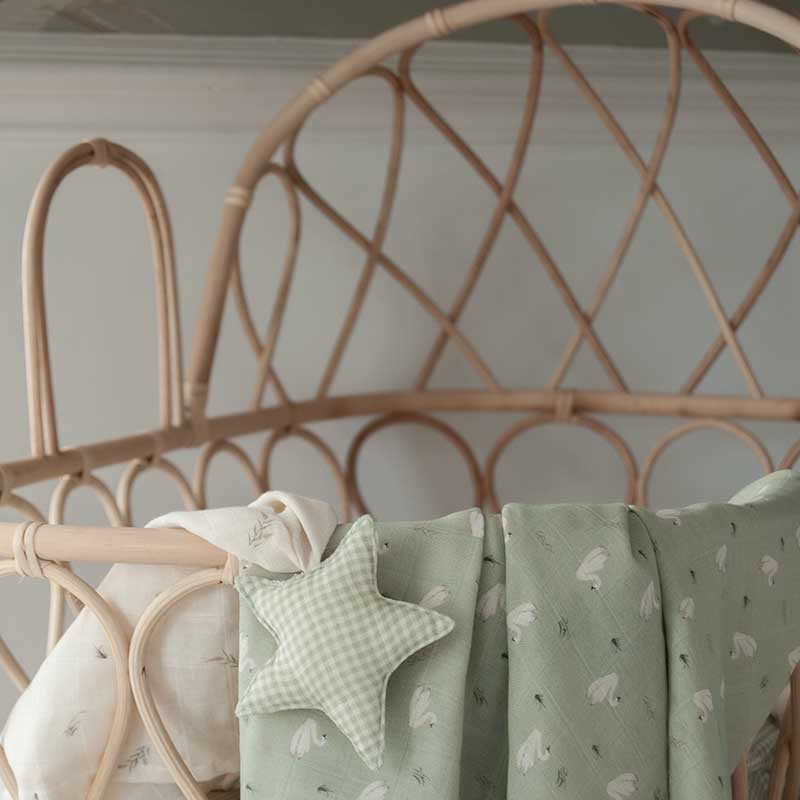 Reed Muslin Soother