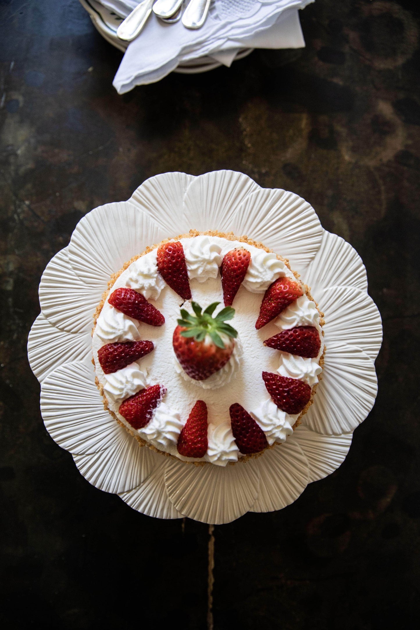 Laguna Cake Stand, Linen